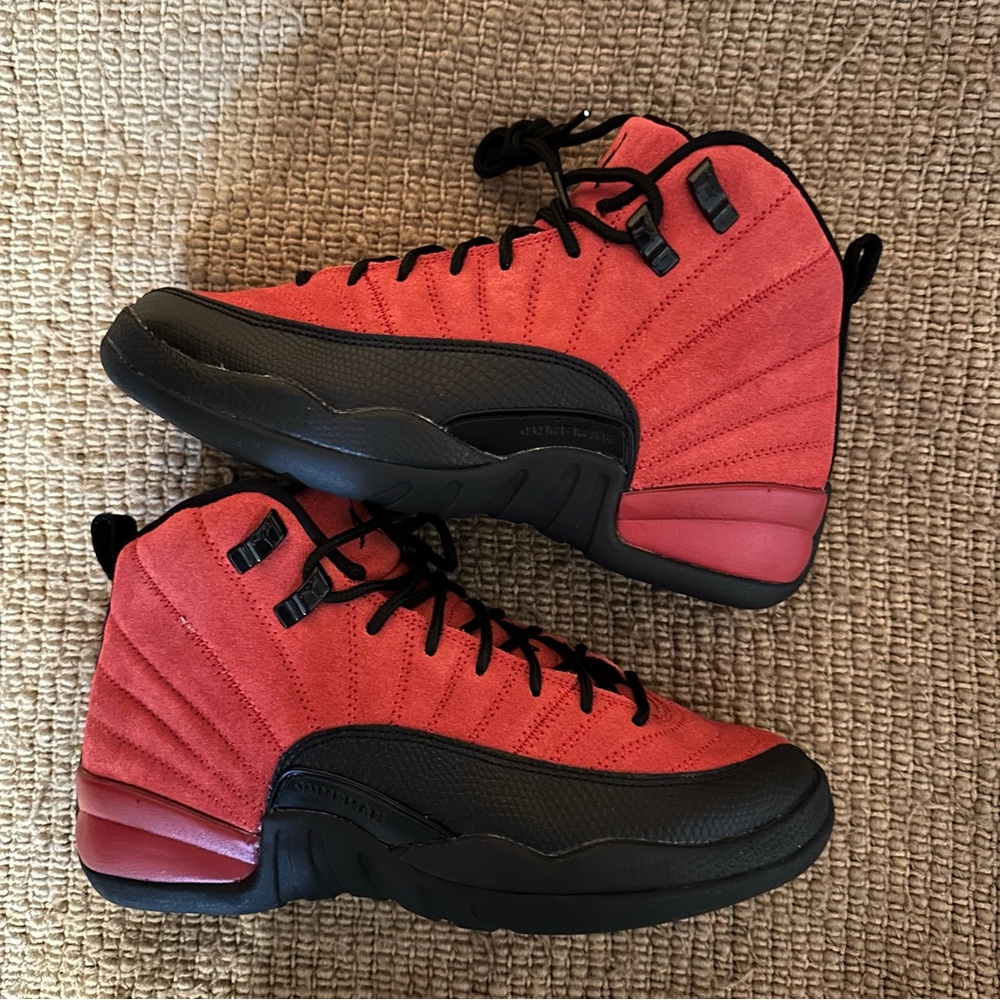 Jordan 12 Retro Reverse Flu Game - Picture 6 of 11